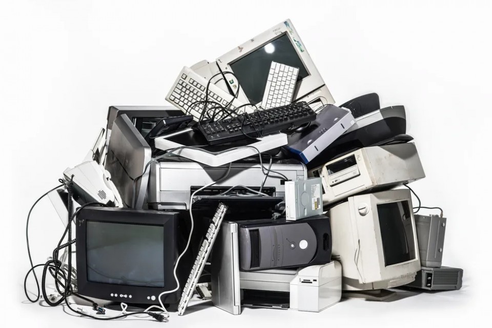 Why electronic waste is a problem for the environment: 5 Undeniable Reasons